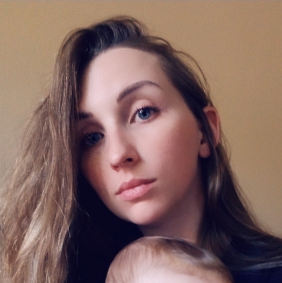 Meet your Posher, Heidi - Picture 2 of 2